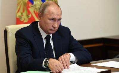 Владимир Путин - Путин подписал закон об ужесточении наказания за клевету в интернете и СМИ - argumenti.ru - Россия
