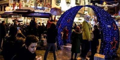 Новый год во время пандемии. В Турции туристам запретили посещать центральные площади городов - nv.ua - Турция - Стамбул