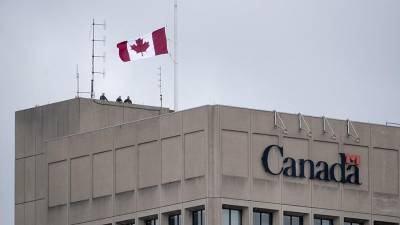 Доминик Леблан - Приезжающих в Канаду обяжут предоставлять отрицательные ПЦР-тесты - iz.ru - Канада