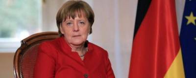 Ангела Меркель - Меркель пообещала вакцинироваться от коронавируса в порядке очереди - runews24.ru - Германия