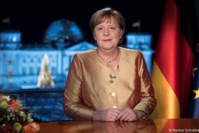 Ангела Меркель - Меркель пообещала сделать прививку от COVID-19 в порядке очереди - unn.com.ua - Украина - Германия - Киев