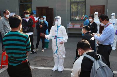 СМИ сообщили об обнаружении в Китае британского штамма коронавируса - govoritmoskva.ru - Англия - Китай - Шанхай