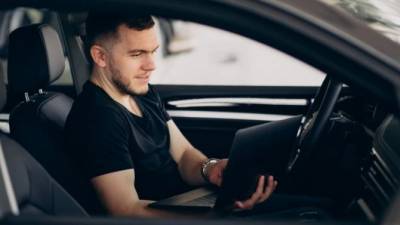 Более 30% опрошенных автомобилистов готовы приобретать авто онлайн - usedcars.ru - Россия