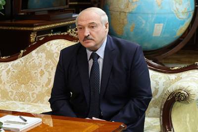 Александр Лукашенко - Лукашенко ответил «мерзавцам» про чекистов и коронавирусные больницы - lenta.ru - Украина - Белоруссия