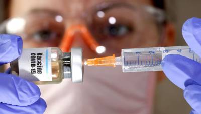 Вторая страна в мире одобрила вакцину Pfizer и BioNTech от COVID-19 - gazeta.ru - Англия - Бахрейн