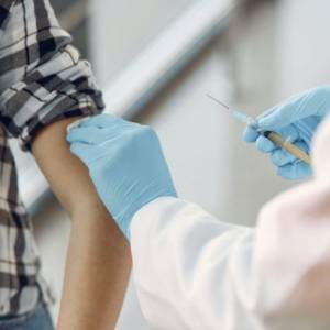 Кейт Обрайан - Всемирная организация здравоохранения выступила против принудительной вакцинации от COVID-19 - reporter-ua.com