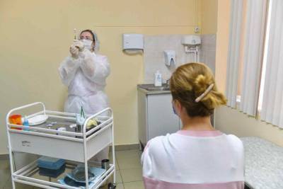 Александр Гинцбург - Гинцбург уточнил рекомендации о запрете на алкоголь во время вакцинации от SARS-CoV-2 - live24.ru - Россия - Москва