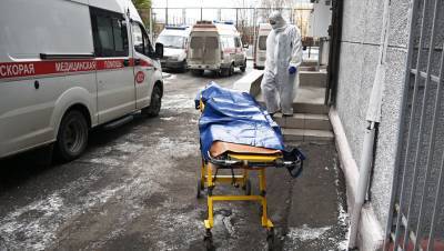 В Петербурге пациент с коронавирусом умер сразу после выписки из больницы - gazeta.ru - Санкт-Петербург