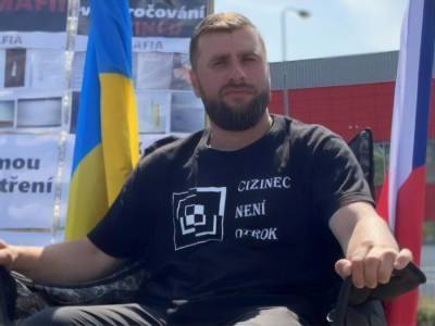 В Чехии закарпатец неделю голодал из-за задержек по зарплате украинцам - gordonua.com - Чехия