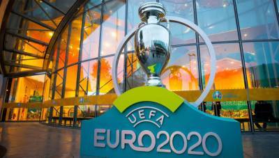 Все в деле. Футбольный Евро-2020 проведут в ранее запланированных 12 городах - vesti.ru - Санкт-Петербург - Лондон - Баку - Рим - Бухарест - Дублин - Копенгаген - Будапешт - Амстердам