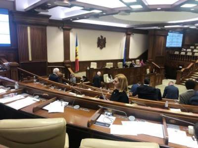 Илан Шор - Богдан Цырдя - Парламент Молдавии не пустили в онлайн - eadaily.com - Молдавия - Румыния