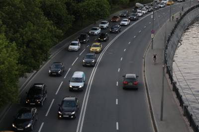 Более 2,3 миллиона автомобилей зафиксировали на столичных дорогах - vm.ru - Москва