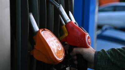 Цена бензина Аи-95 побила исторический рекорд на бирже - russian.rt.com - Санкт-Петербург