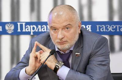 Андрей Клишас - Клишас указал на отсутствие риска вбросов во время санобработки помещений для голосования - pnp.ru