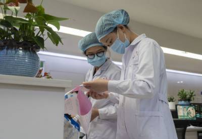 Пан Синхо - Власти Пекина заявили, что выявили новую вспышку коронавируса на раннем этапе - vm.ru - Китай - Пекин
