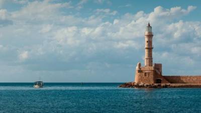 В Греции из-за коронавируса полностью изолировали Эхинос - piter.tv - Греция