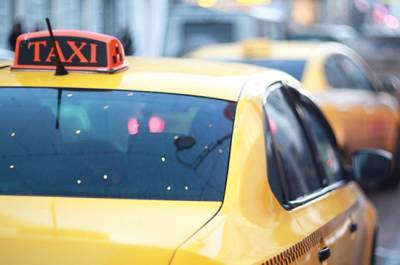 Московских таксистов обязали дезинфицировать машины после каждого заказа - pnp.ru
