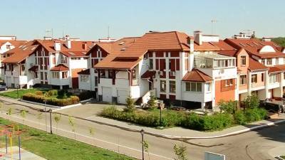 Эксперт оценил рост цен на аренду загородных домов в Ленобласти - russian.rt.com - Ленобласть обл.