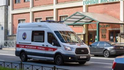 В Петербурге уже неделю фиксируют менее 300 случаев COVID-19 за сутки - dp.ru - Санкт-Петербург