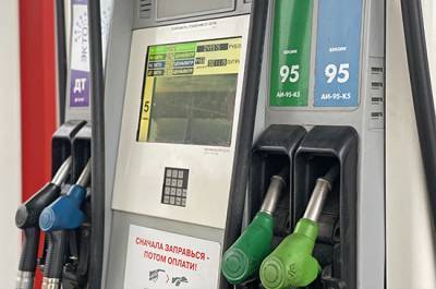 Евгений Аркуша - Эксперт рассказал, на сколько поднимутся цены на бензин в ближайшее время - pnp.ru - Россия - Санкт-Петербург
