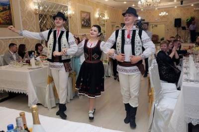 Ион Кик - Молдаване остались без любимых праздников — свадьбы и крестины под запретом - eadaily.com - Молдавия