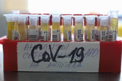 За сутки коронавирус выявили у 7889 человек в России - vm.ru - Россия