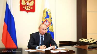 Владимир Путин - Путин предложил правительству разработать меры поощрения молодых медиков - politexpert.net - Россия