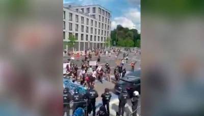 Европейские города охвачены протестами - vesti.ru - Россия - Гаага