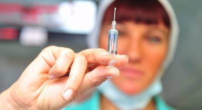 Назван срок действия российской вакцины от коронавируса - tvc.ru