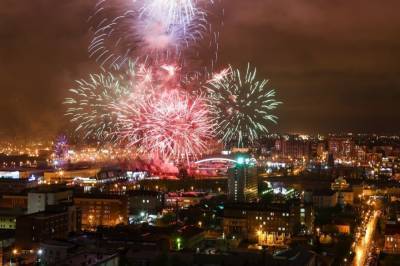 Три салюта в день парада 24 июня обойдутся Екатеринбургу в ₽10 млн - znak.com - Екатеринбург