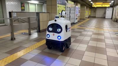 Автономный робот в Японии дезинфицирует железнодорожную станцию. - riafan.ru - Япония - Токио