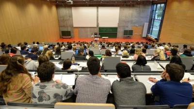 Студенты в Германии могут рассчитывать на помощь в размере €500: как оформить заявку на получение - germania.one - Германия