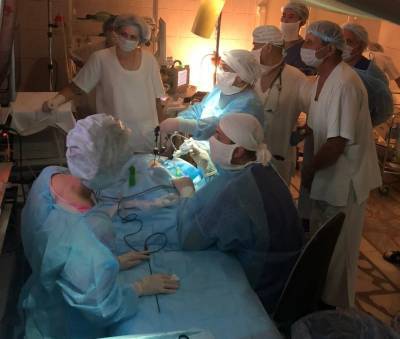 Юрий Козлов - Кузбасские хирурги провели операцию с помощью телемедицины, чтобы дать возможность младенцу дышать - gazeta.a42.ru - Иркутск - Кузбасс