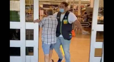 Настойчивый покупатель с боем прорвался в Walmart, когда его отказались впускать без маски - usa.one - штат Флорида