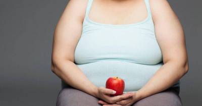 Ученые: Ожирение на 30% повышает вероятность старческого слабоумия - ren.tv - Лондон