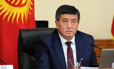 Сооронбай Жээнбеков - Данияр Сыдыков - Президент Киргизии не присутствовал на параде из-за коронавируса в его делегации - nakanune.ru - Киргизия