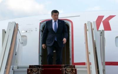Президент Киргизии прилетел в Москву, но не пошел на парад - eadaily.com - Россия - Киргизия - Москва