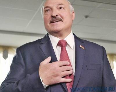 Владимир Путин - Александр Лукашенко - Лукашенко прибыл на парад и сел на трибунах недалеко от Путина - novostidnya24.ru - Россия - Москва - Белоруссия