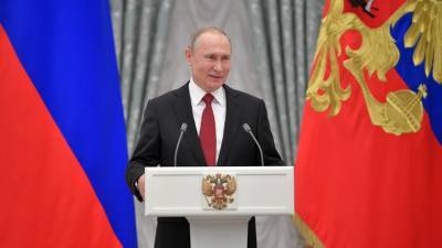 Владимир Путин - Путин вручает государственные премии в области культуры, науки и гуманитарной деятельности - russian.rt.com