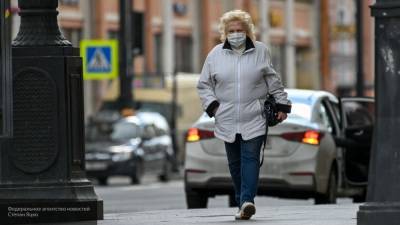 Надежда Логина - Иммунолог призвала не снимать маски при выходе с карантина - inforeactor.ru