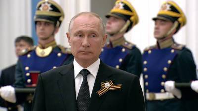 Владимир Путин - Путин вручил Госпремии тем, кто делает Россию великой державой - vesti.ru - Россия