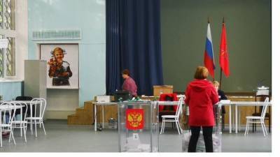 В Петербурге открыли для голосования почти 2 тыс. избирательных участков - piter.tv - Россия - Санкт-Петербург