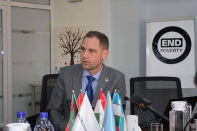 В Центральной Азии из-за пандемии бедность грозит 2,6 млн человек - eadaily.com - Таджикистан - Узбекистан