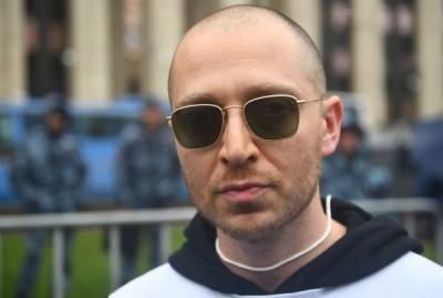Кирилл Серебренников - Рэпер Oxxxymiron позвал своих подписчиков на приговор по делу «Седьмой студии» - govoritmoskva.ru