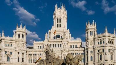 Мэр Мадрида предложил требовать у прибывающих тесты на COVID-19 - piter.tv - Испания - Мадрид - Барахас