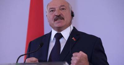 Александр Лукашенко - Лукашенко заговорил об изменениях в Конституцию Белоруссии - ren.tv - Белоруссия