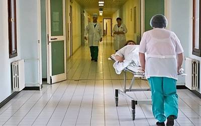 Больница в Мукачево переполнена пациентами с коронавирусом - korrespondent.net