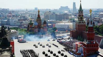 Владимир Путин - Александр Лукашенко - Лукашенко похвалил россиян за парад Победы - russian.rt.com - Россия - Москва - Белоруссия