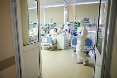 В России заявили о десятках тысяч спасенных жизней во время эпидемии COVID-19 - lenta.ru - Россия