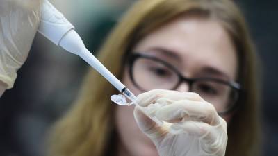 Ринат Максютов - «Вектор» назвал число эффективных прототипов вакцины от коронавируса - russian.rt.com - Россия